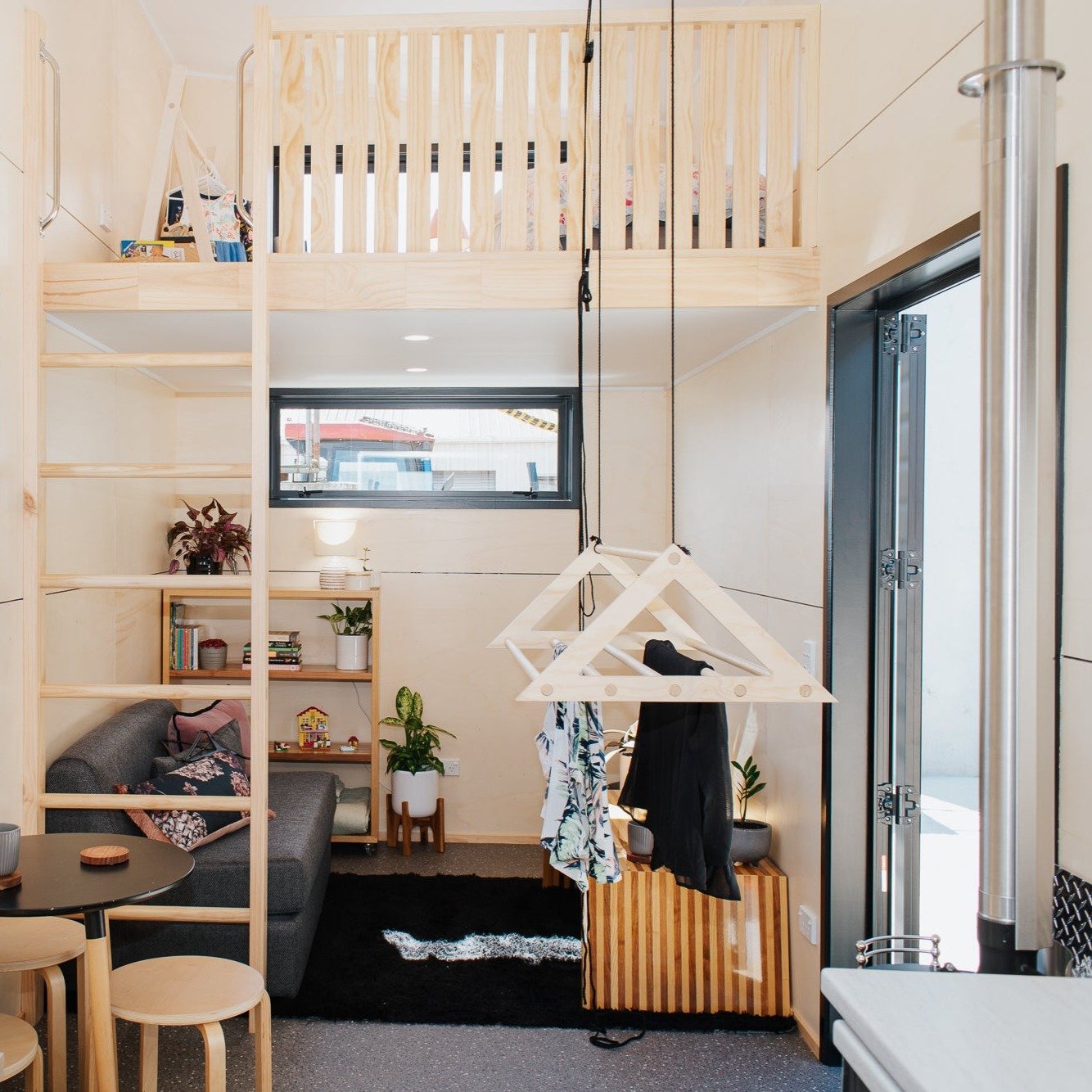 Pulley Laundry Rack - variantspaces.com
